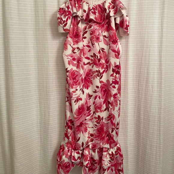 ASOS DESIGN Maternity Ruffle Midi dress in Pink Floral Print - Picture 6 of 8